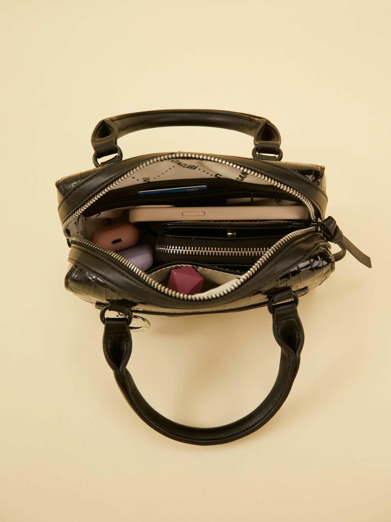 Cartera Baulito Niki Negro De Croco Charol