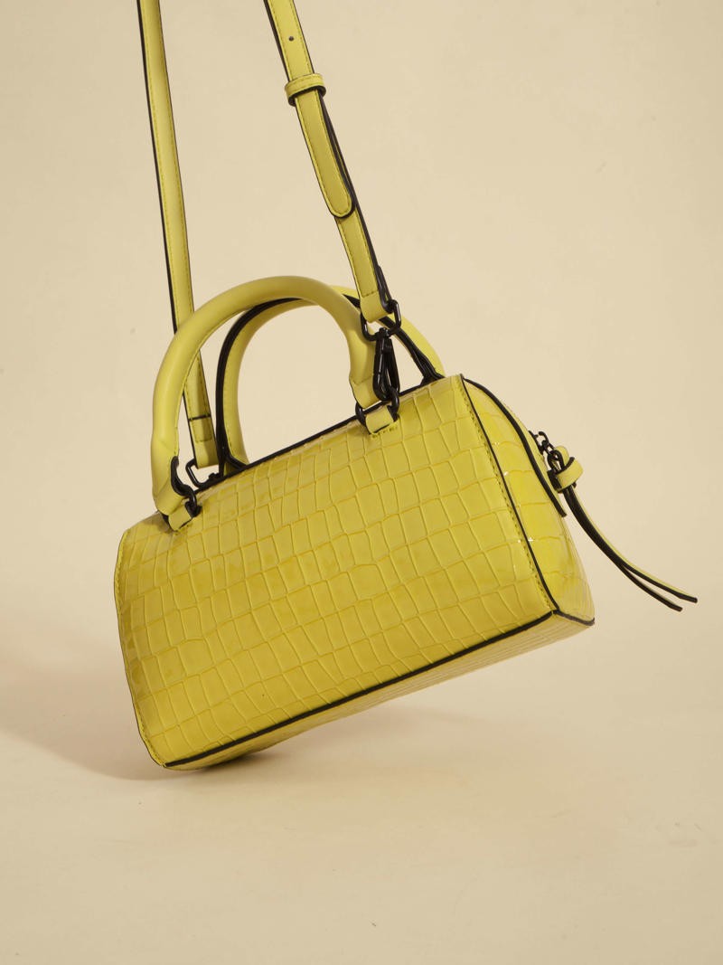 Cartera Baulito Niki Lima De Croco Charol