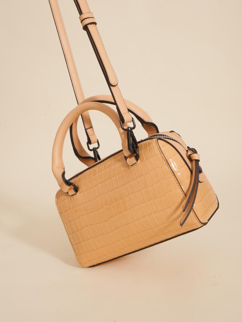 Cartera Baulito Niki Camel De Croco Charol